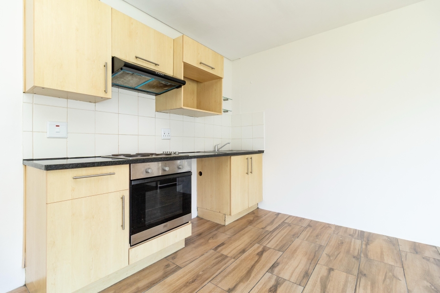 1 Bedroom Property for Sale in Zonnebloem Western Cape